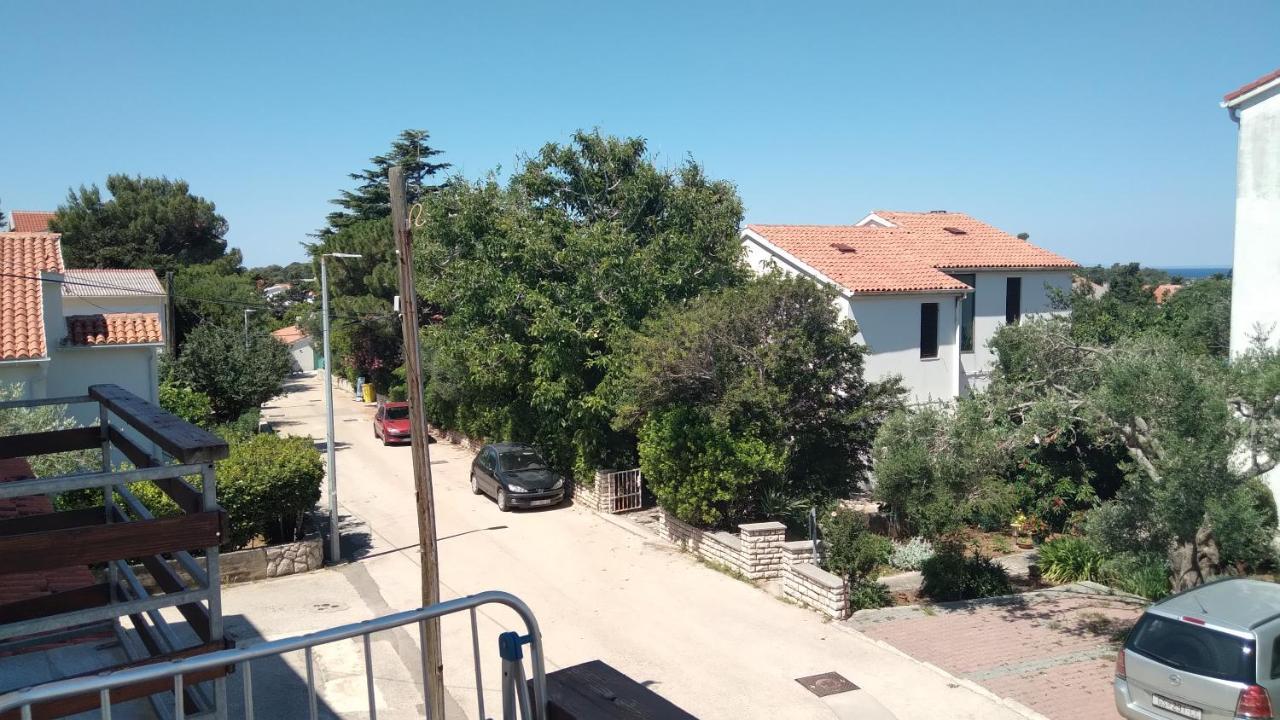 Apartmani "Lorenzo" Novalja Exterior photo